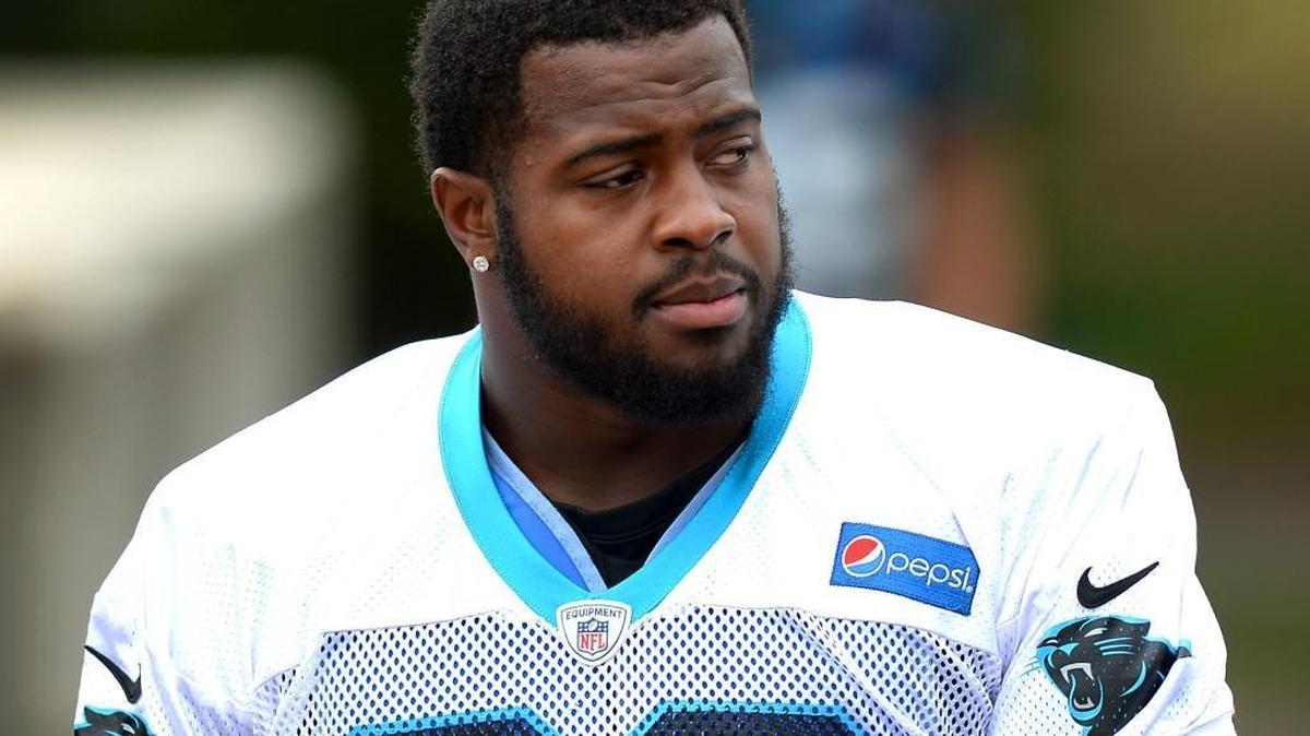 Carolina Panthers defensive tackle Kawann Short walks to practice on Thursday, October 29, 2015.