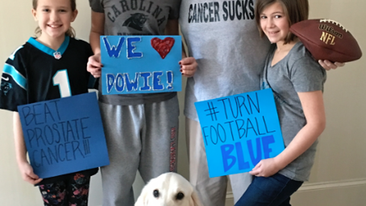 Charlie Robison with granddaughters (left-right) Sloane Poth, age 10; Mary Claire Poth, 13; and Charlie Poth, 11.