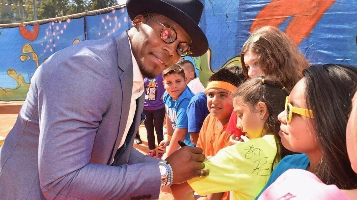NFL legend Ray Lewis wonders if Cam Newton understands how to handle celebrity