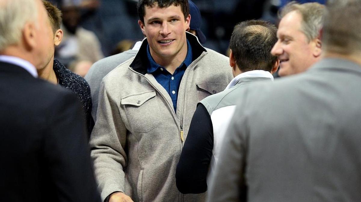Carolina Panthers linebacker Luke Kuechly, center, has signed a new endorsement deal with a chunky soup manufacturer and will appear in a series of ads this fall