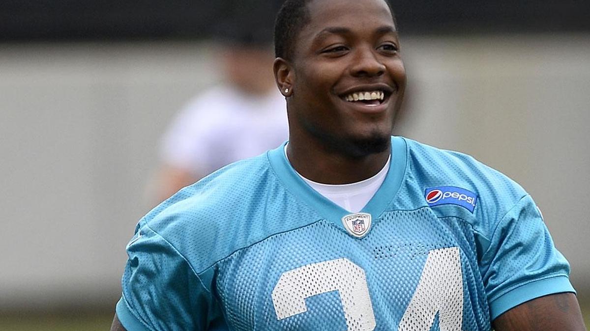 
Carolina Panthers running back Cameron Artis-Payne won’t blow you away with his speed, but there’s a reason he led the SEC in rushing yards last year. 
