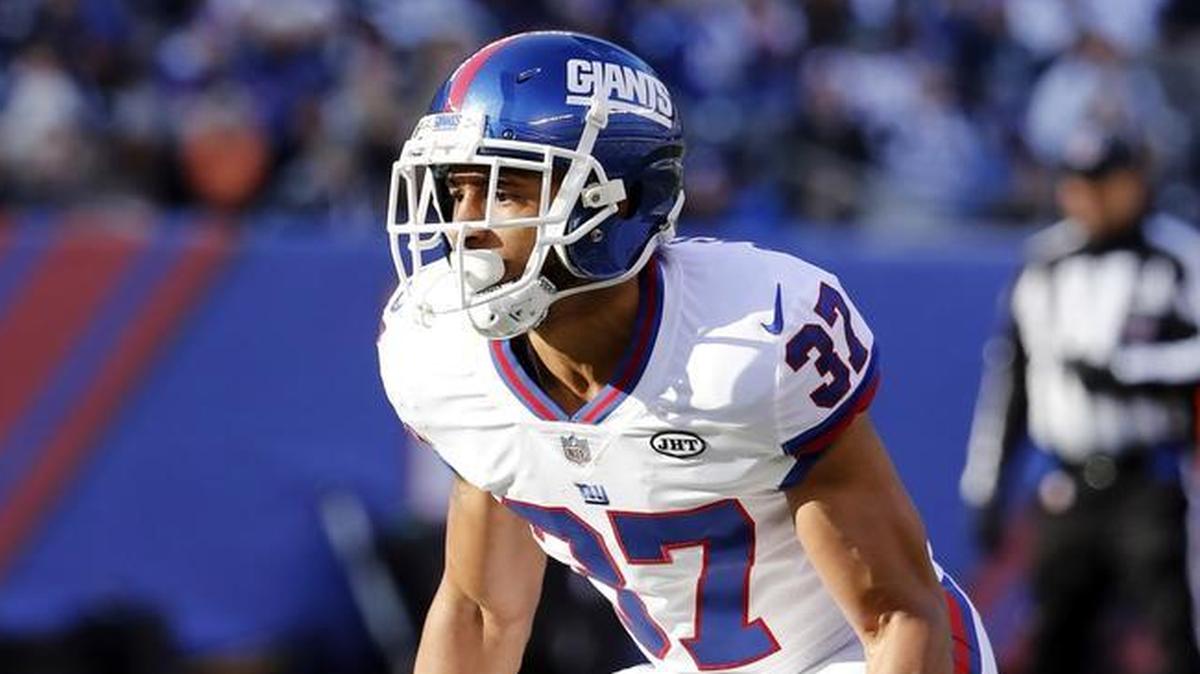 Former New York Giants defensive back Ross Cockrell (37) is the favorite to start for the Carolina Panthers opposite James Bradberry after signing as a free agent.