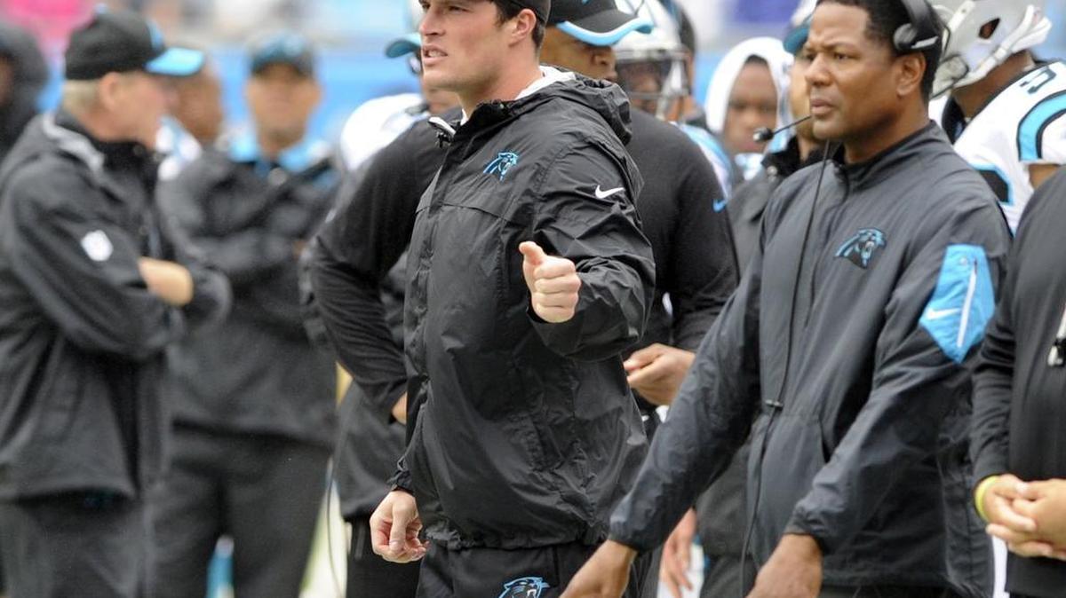 
Carolina Panthers linebacker Luke Kuechly (center), out for the second consecutive week while recovering from a concussion, spent Sunday’s game against the New Orleans Saints on the sidelines, “very engaged.”
