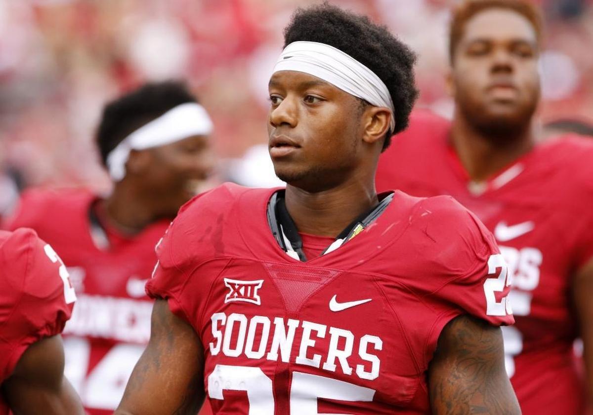 Oklahoma running back Joe Mixon (25) has immense on-field talents and significant off-field problems.