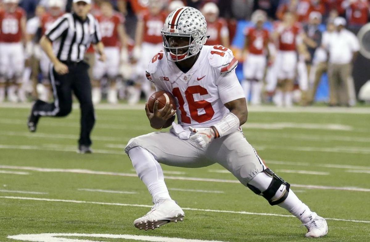 Ohio State quarterback J.T. Barrett is an excellent runner, but his limitations as a passer were on display in the East-West Shrine Game, too.