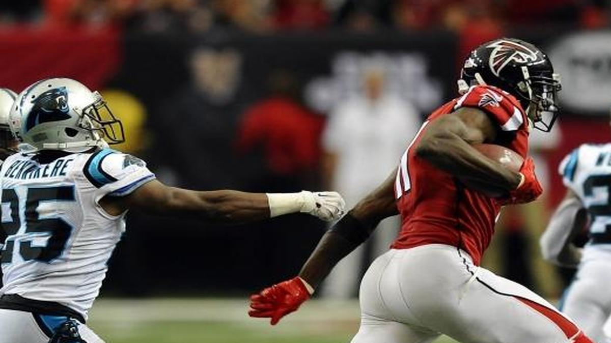Falcons wide receiver Julio Jones (11) dominated the Panthers with 12 catches for 300 yards, including this catch-and-run that resulted in a 75-yard touchdown, in Atlanta’s 48-33 victory at the Georgia Dome in October.
