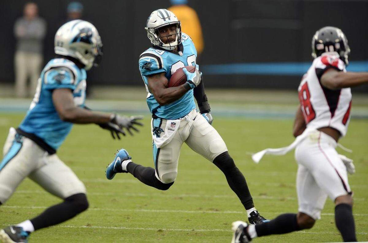 Carolina Panthers strong safety Mike Adams (29) recorded his second interception in as many games to give Carolina a huge momentum shift in the second quarter.