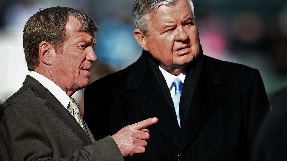 Carolina Panthers interim general manager Marty Hurney has the trust of team owner Jerry Richardson. If the Panthers make the playoffs, does he deserve a shot at the full-time job?
