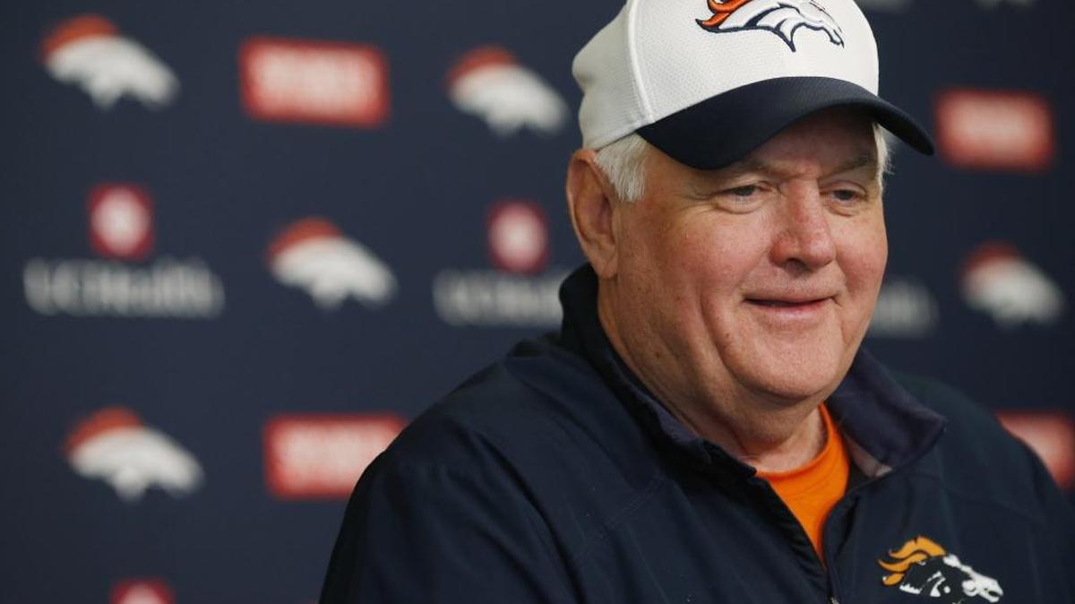 A year removed from forced retirement, Wade Phillips looks like one of the great coordinators in the NFL.