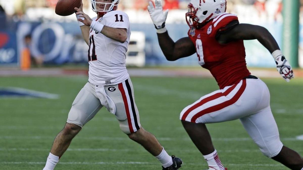 Former Georgia quarterback Aaron Murray (11) worked out for the Carolina Panthers on Tuesday.