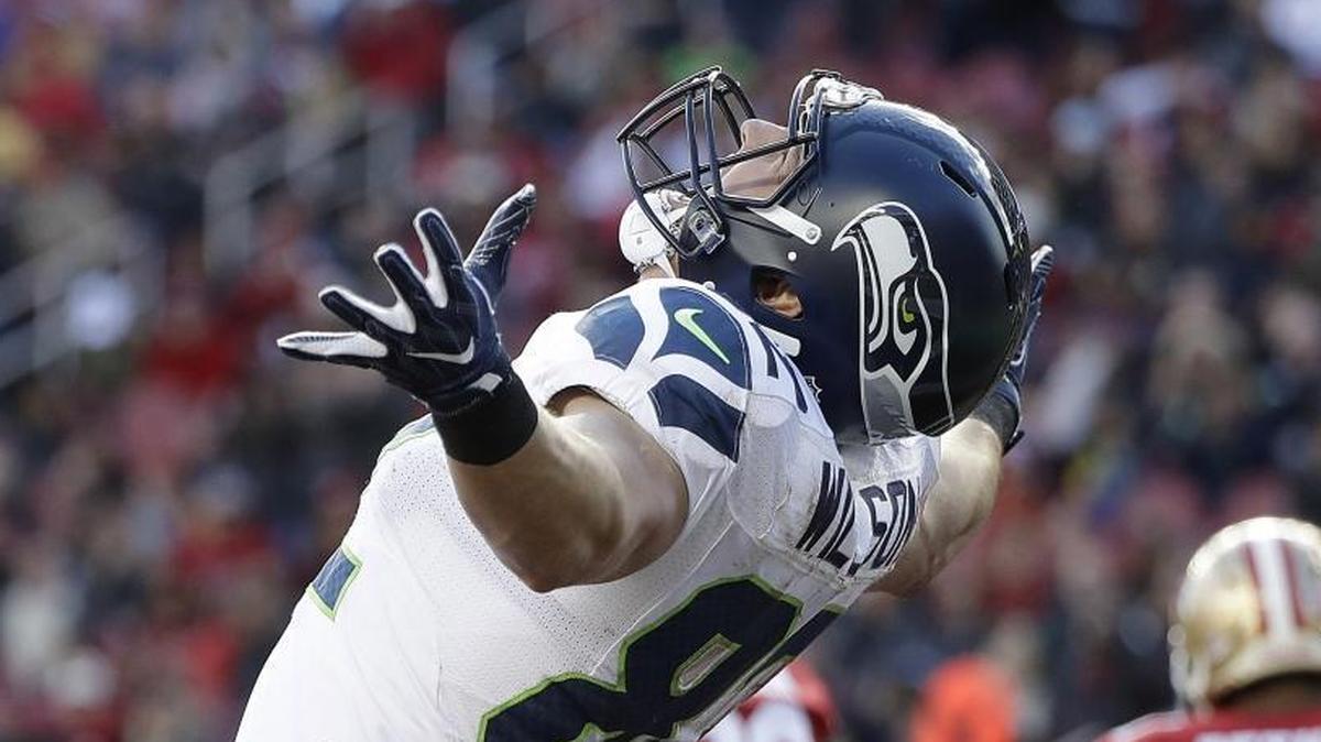 Seattle Seahawks tight end Luke Willson (82) isn’t even the highest-profile tight end from his own team, but could be a good fit for the Panthers.