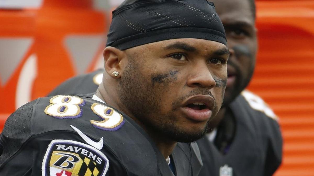 Former Carolina Panthers and Baltimore Ravens wide receiver Steve Smith toured the United Kingdom this week with a group of current and former NFL stars.