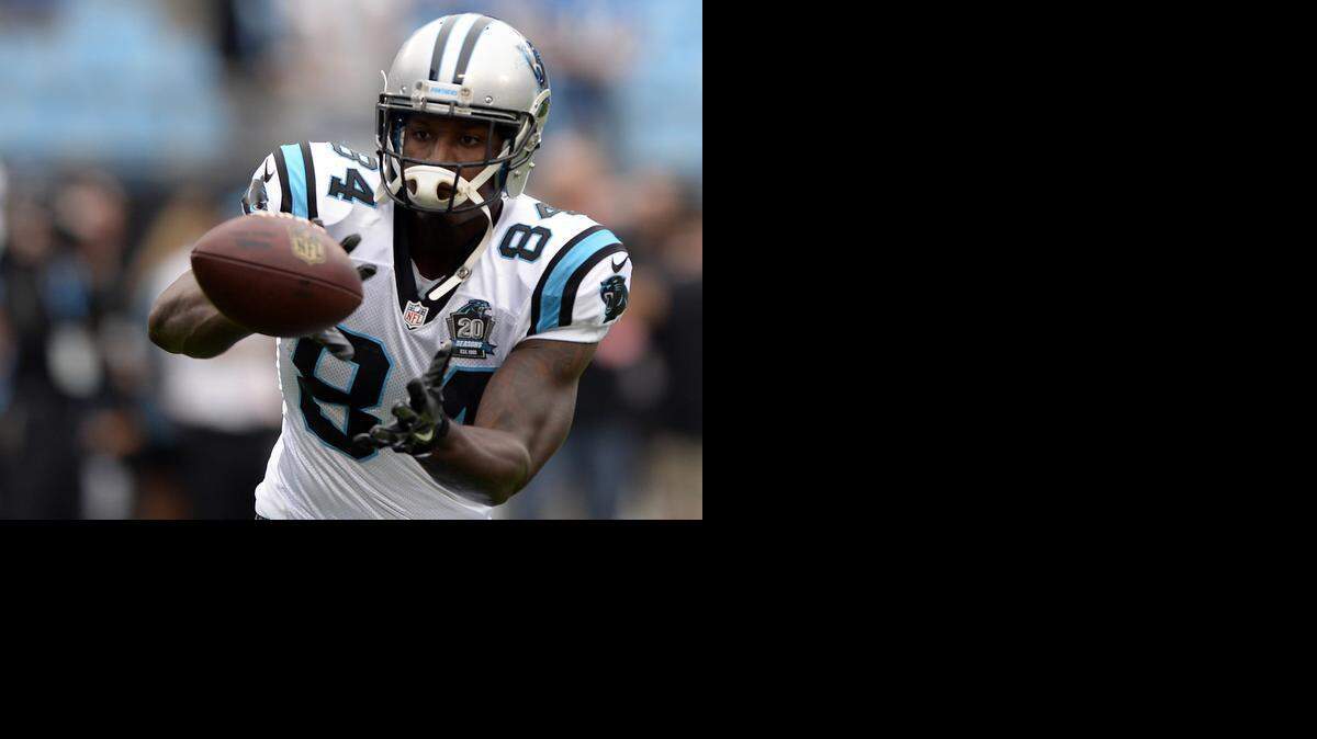 
Carolina Panthers tight Ed Dickson (84), who had been a free agent, re-signed with the team Tuesday on a three-year deal according to a league source.
