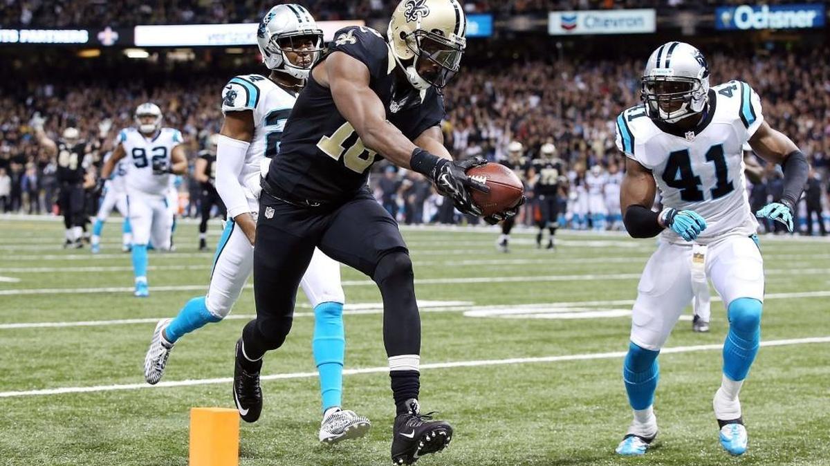 A touchdown pass in the fourth quarter to Brandon Coleman (16) of the New Orleans Saints came when Saints quarterback Drew Brees outsmarted Carolina’s Josh Norman (24).