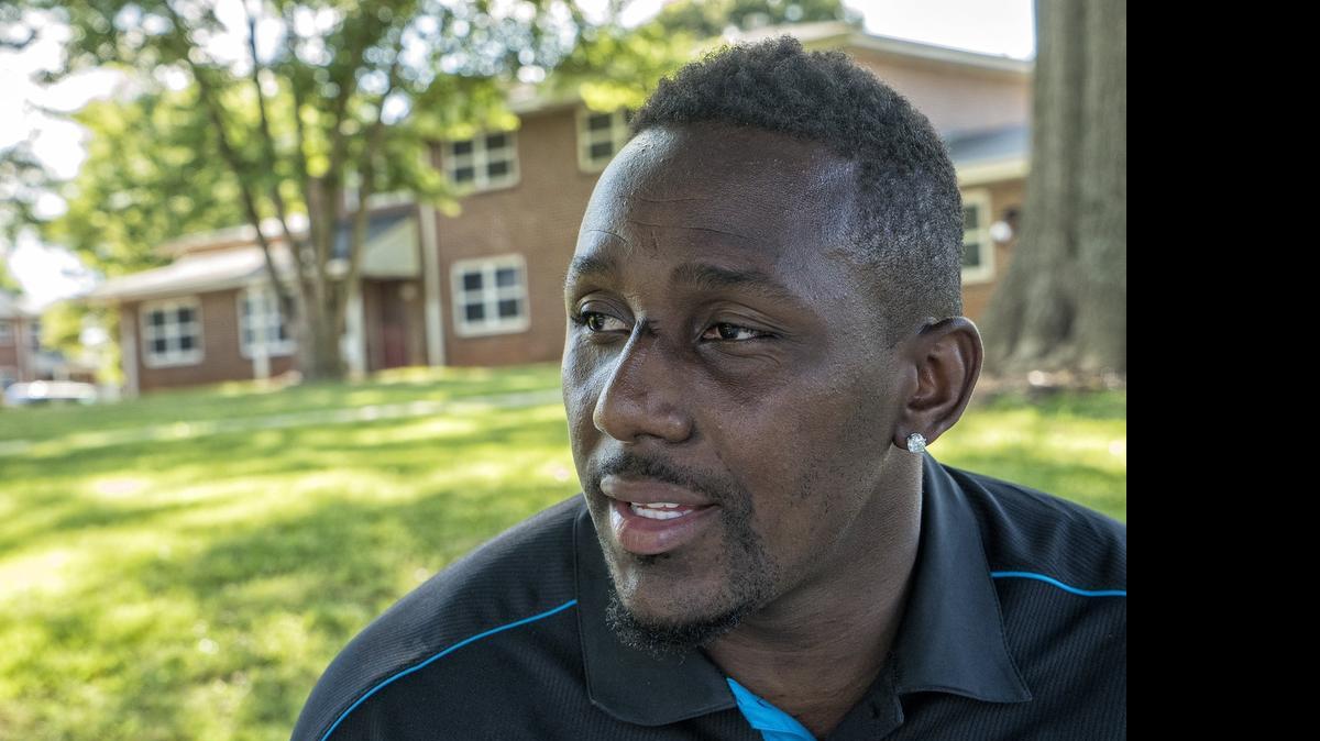 
Carolina Panthers linebacker Thomas Davis’ new contract runs through 2017, but he says that doesn’t mean he’ll be ready to retire. 
