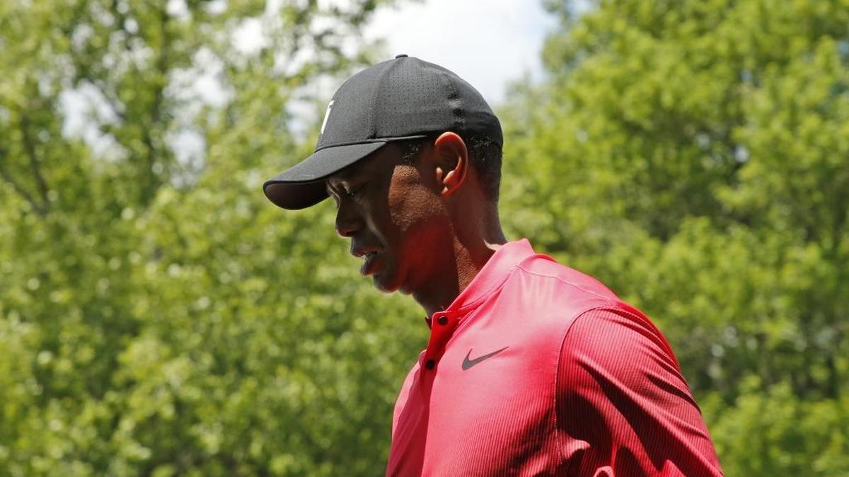 Tiger Woods again struggled with his putter during Sunday’s final round of the Wells Fargo Championship golf tournament at Quail Hollow Club, posting a birdie-free 74. He finished with a 3-over par 286, tied for 55th.