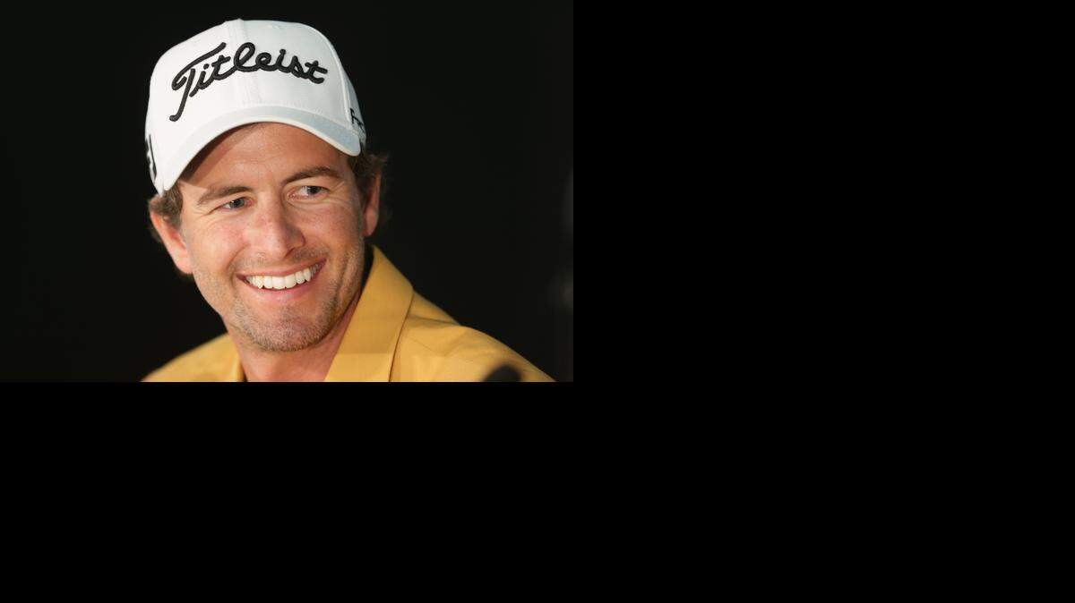 
After doing away earlier with the long putter that will be banned in 2016, Australian Adam Scott has decided to bring it back for the Masters this week.
