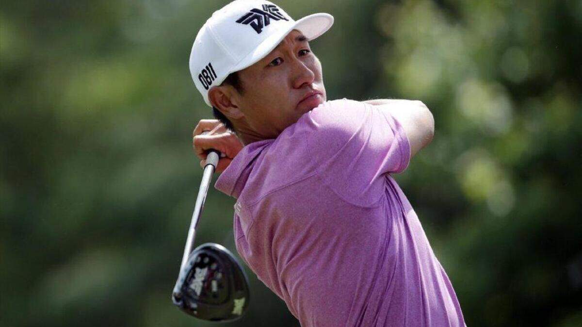 James Hahn hits his tee shot on the ninth hole during the final round of the Wells Fargo Championship at Quail Hollow Club on May 8, 2016 in Charlotte, North Carolina. (Photo by Jeff Gross/Getty Images)