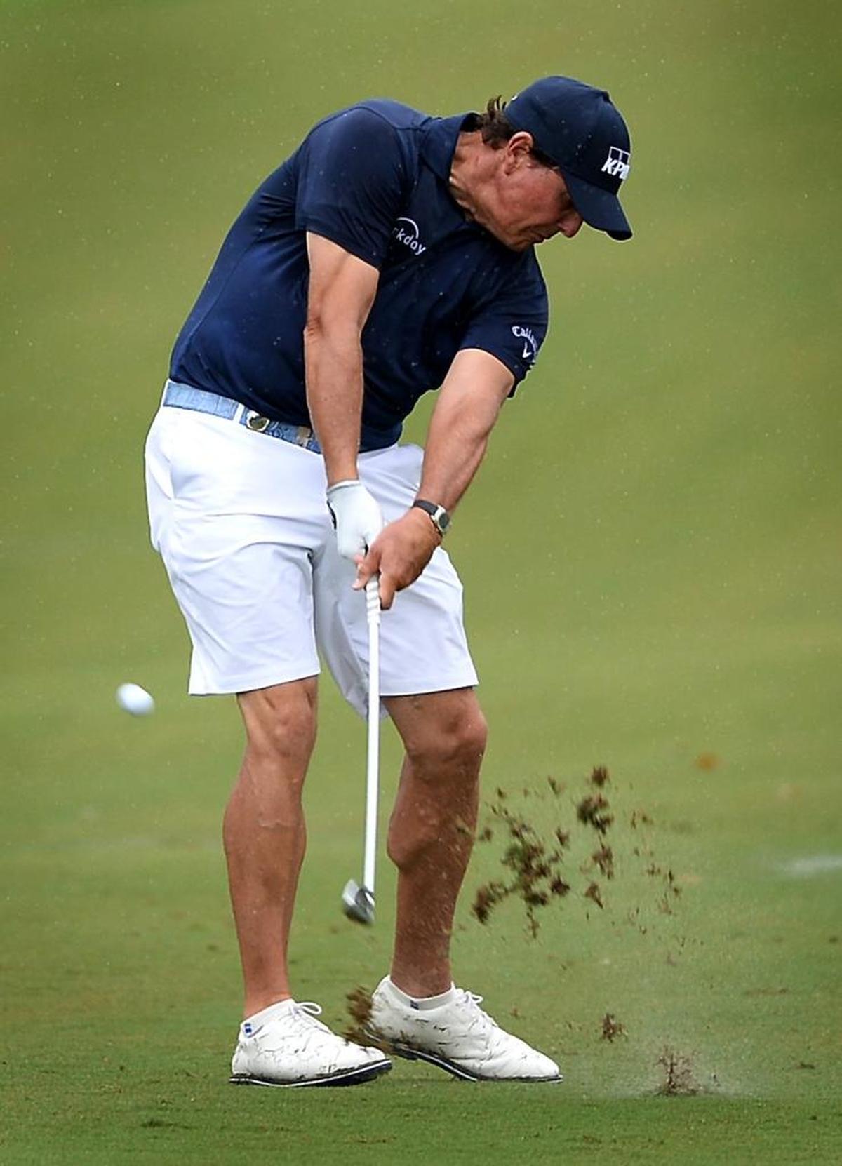 Phil Mickelson on Tuesday took advantage of the PGA’s loosened dress code, which allowed players to wear shorts during practice rounds at Quail Hollow.
