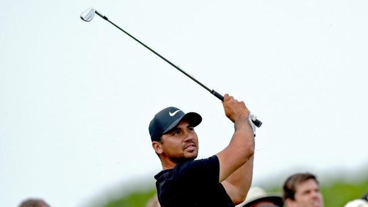 Australian Jason Day shot a 4-under 67 on Saturday to take the lead at 10 under in the third round of the Wells Fargo Championship at Quail Hollow.