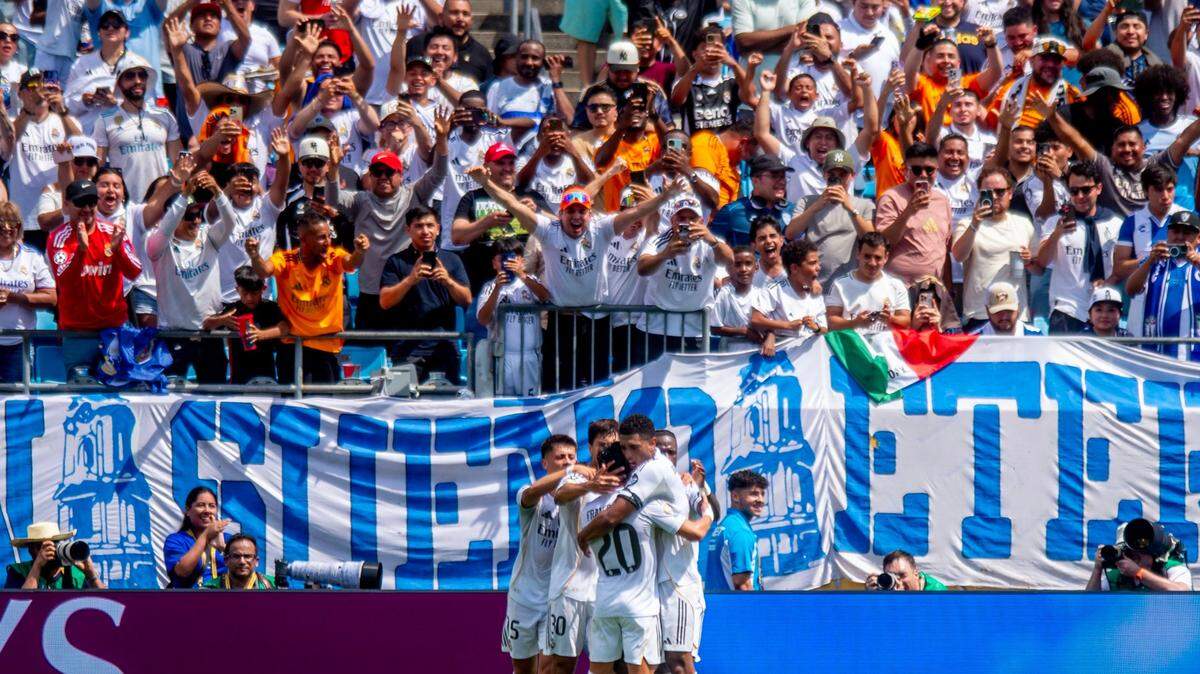 The Real Madrid team celebrates after scoring a goal during the FIFA Club World Cup game between Real Madrid and Pachuca in Charlotte, NC, Sunday, June 22, 2025.
