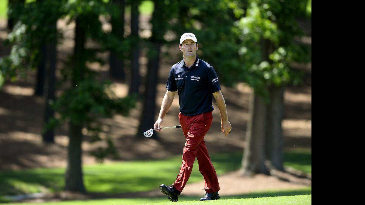 
Robert Streb started his round at Quail Hollow on Thursday with a sparse gallery. He finished it with a seven-under 65 and the first-round lead. 
