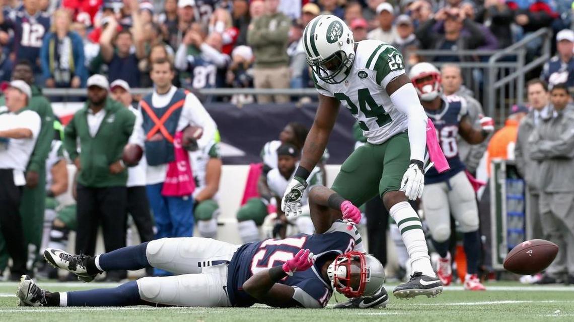 Brandon LaFell (19) and the New England Patriots were looking like a lock to cover an 8 1/2-point spread, but LaFell forgot how to catch.