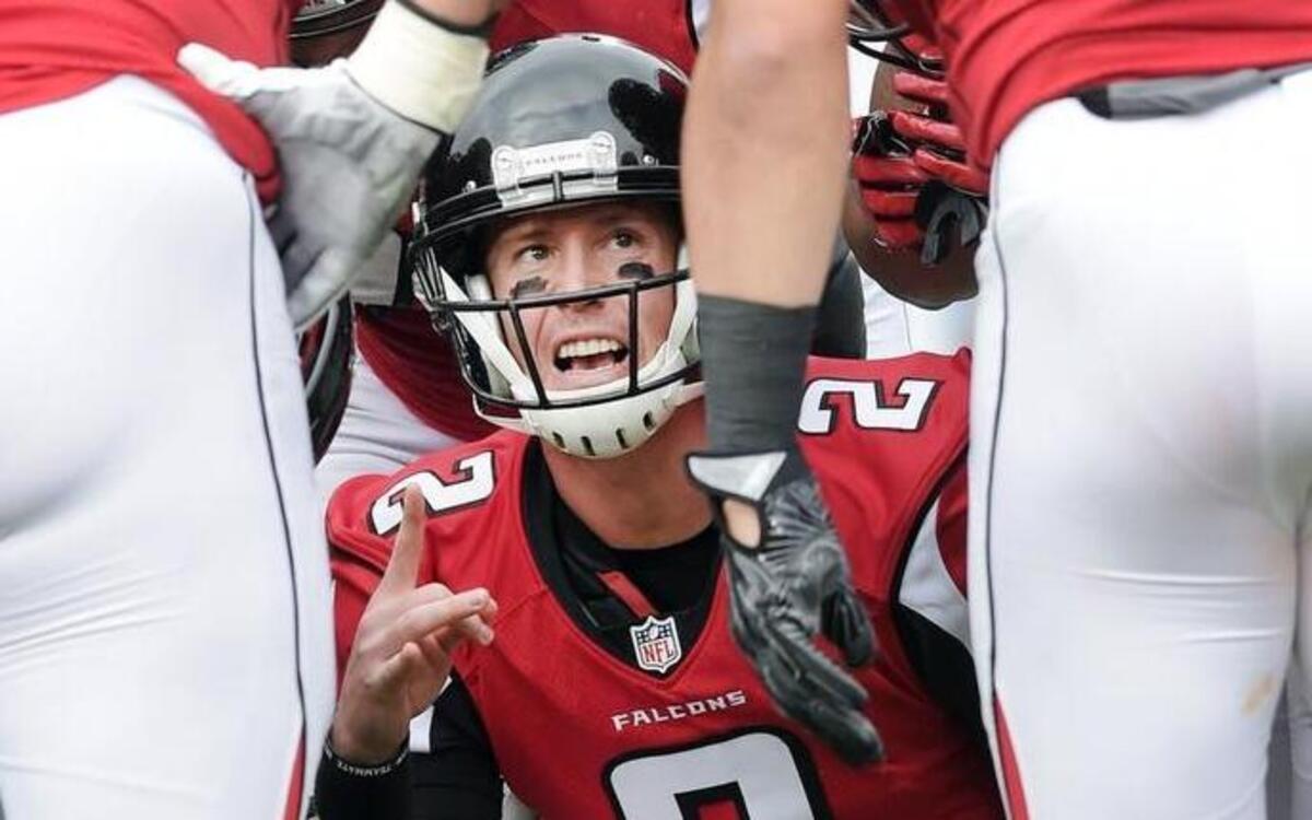 Atlanta Falcons quarterback Matt Ryan (2) threw for 500 yards in the first meeting with the Carolina Panthers this season, and an astounding 18 yards per completion.
