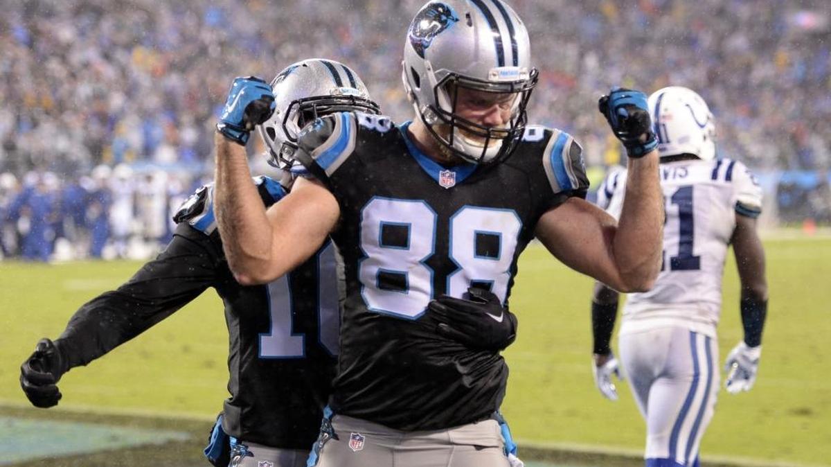 Carolina Panthers tight end Greg Olsen (88) had an up-and-down night that was indicative of the victory over the Indianapolis Colts.