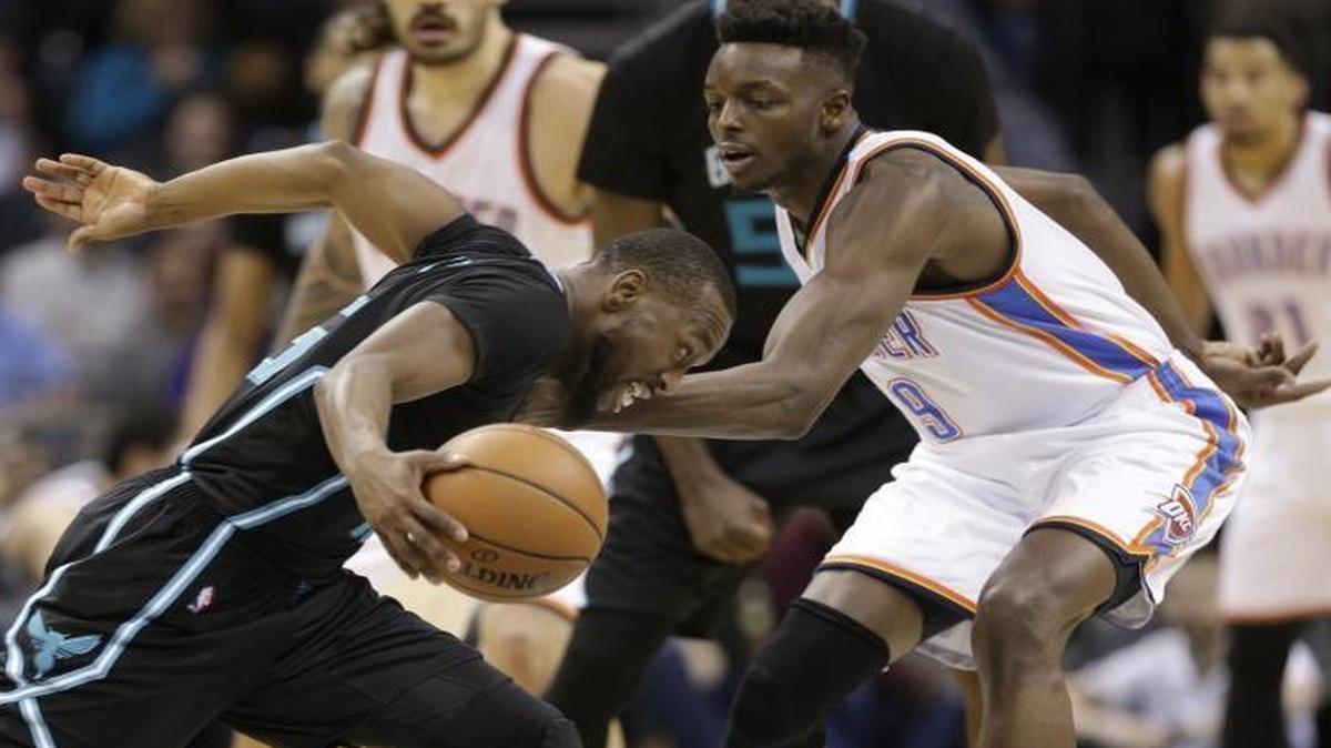Kemba Walker, left is playing at an All-Star level for the Charlotte Hornets but his team continues to have trouble beating the NBA’s best and playing consistent defense.