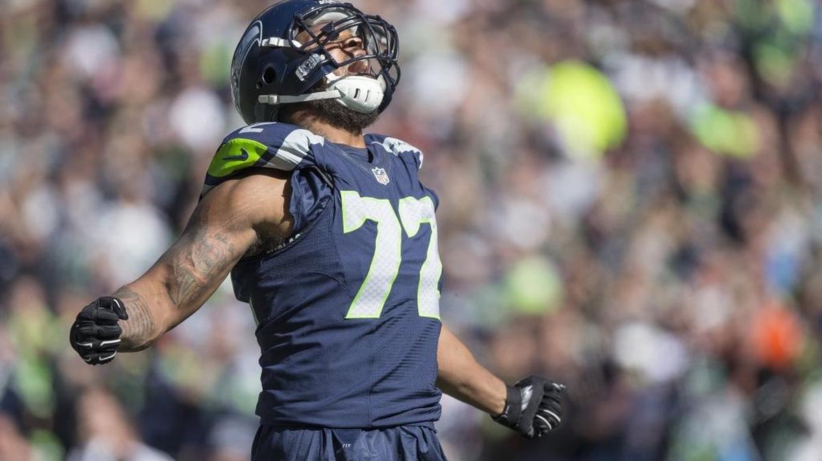 
Seattle Seahawks defensive end Michael Bennett is one of the NFL’s best pass rushers – but also prone to jumping offsides, a weakness Carolina and Cam Newton should exploit. 

