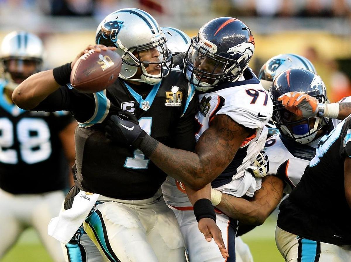 This was a frequent sight in Super Bowl 50, as Cam Newton was harassed all day by a monstrous Denver pass rush in the most recent playoff game in which he has played. Carolina lost, 24-10, to drop Newton’s overall playoff record to 3-3.