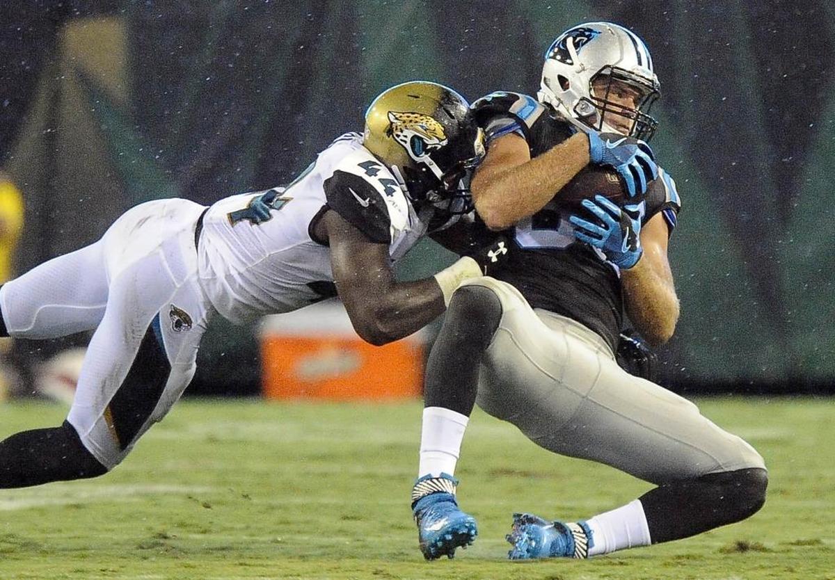 Carolina Panthers tight end Greg Olsen (88) makes a reception against Jacksonville in a preseason game Aug. 24th.