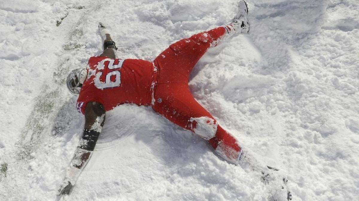 If you grew up in the Midwest or Northeast or Buffalo, watching the Buffalo Bills beat the Indianapolis Colts 13-7 Sunday brought back memories, all of them good.
