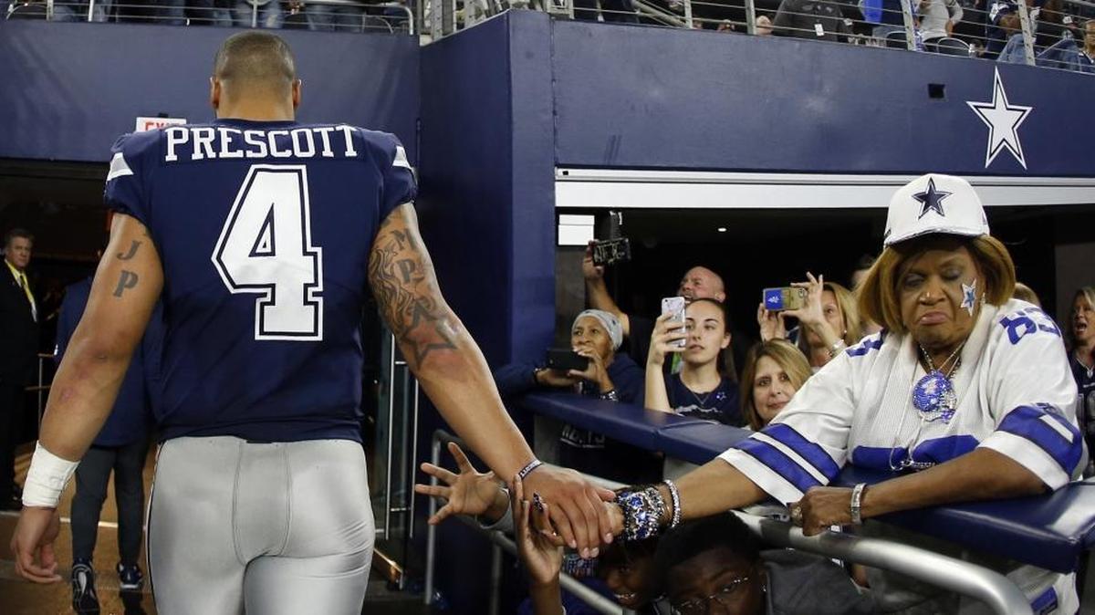 Why does Tom Sorensen ever trust the Dallas Cowboys and quarterback Dak Prescott (4)? Even Tom can’t explain.