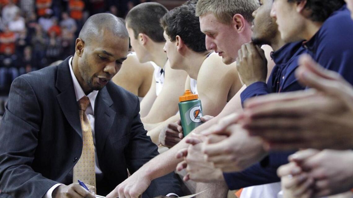 Charlotte 49ers basketball coach brings some advantages ... and one recruiting pitch.