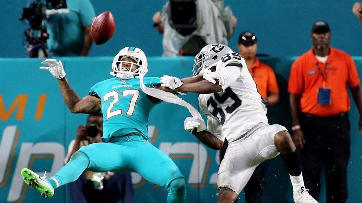 The Miami Dolphins, including Maurice Smith (27), will take on the Carolina Panthers in the Week 10 Monday night matchup.