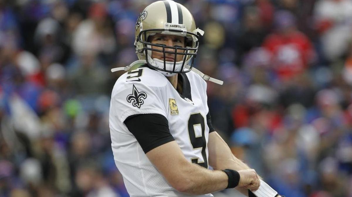 Can the Carolina Panthers catch the New Orleans Saints and quarterback Drew Brees (9) in the NFC South? What you need to know is below.