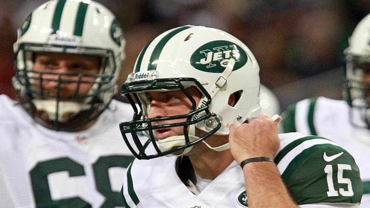 When the New York Jets gave Tim Tebow another chance to be an NFL quarterback, there were smirks and disbelief.