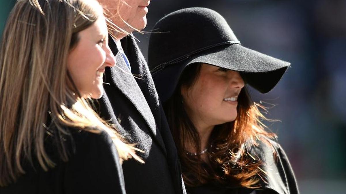 How many people in Charlotte would even recognize Tina Becker? That’s her, at right.