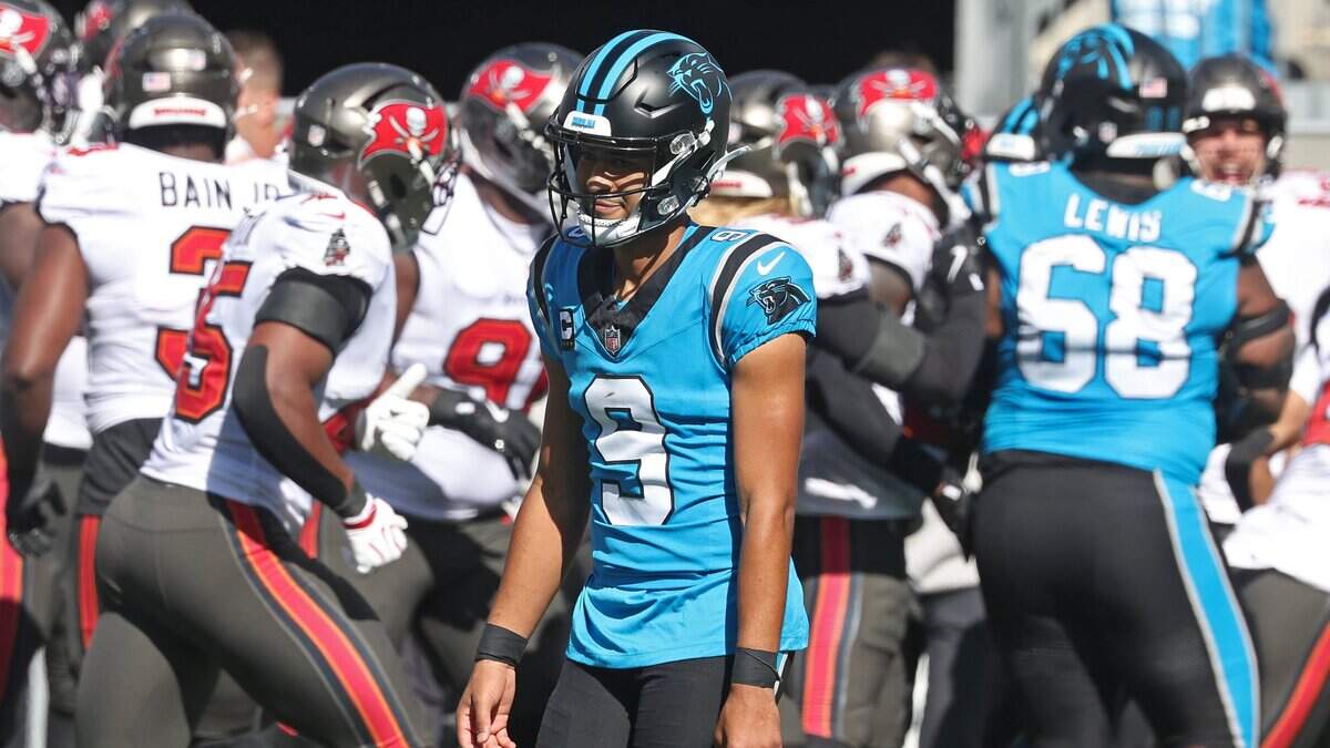 Tampa Bay crushes Carolina Panthers as boos rain in Charlotte. Quick thoughts