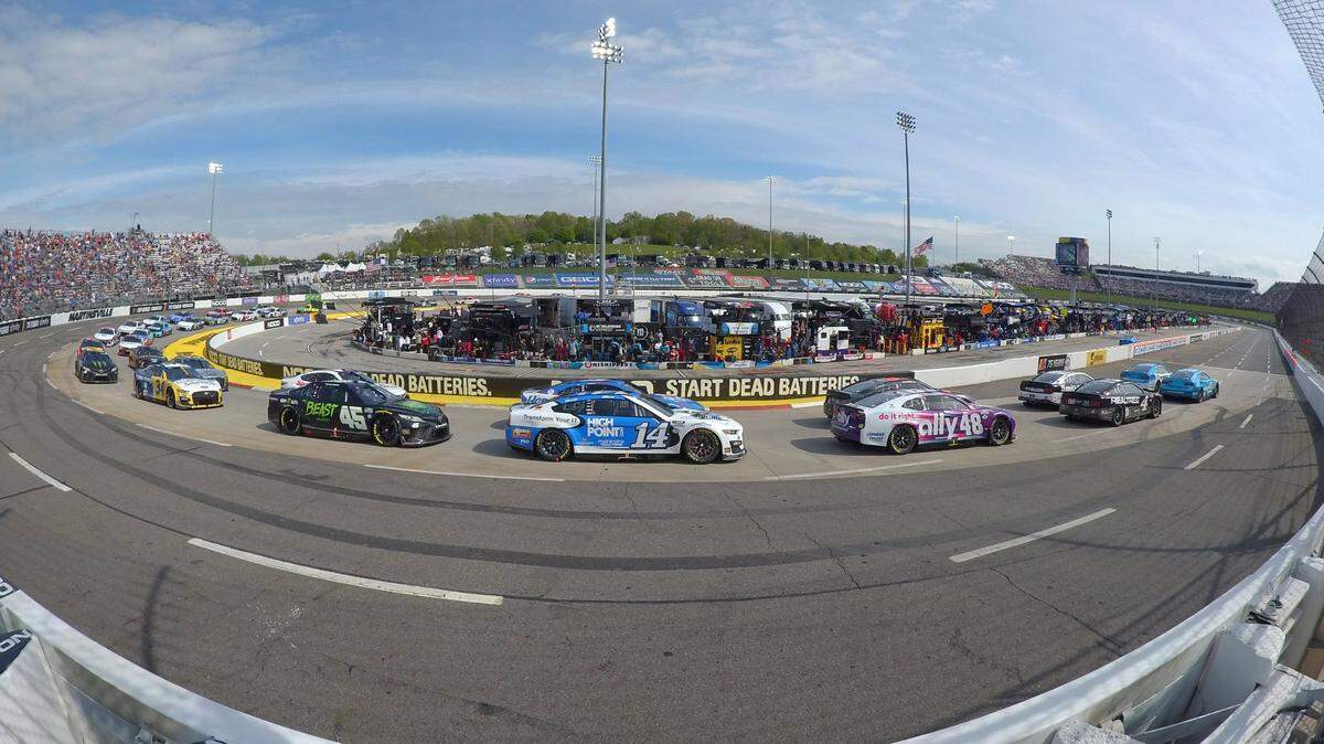 Apr 16, 2023; Martinsville, Virginia, USA; NASCAR Cup Series drivers head to the restart zone during the NOCO 400 at Martinsville Speedway. Mandatory Credit: John David Mercer-USA TODAY Sports