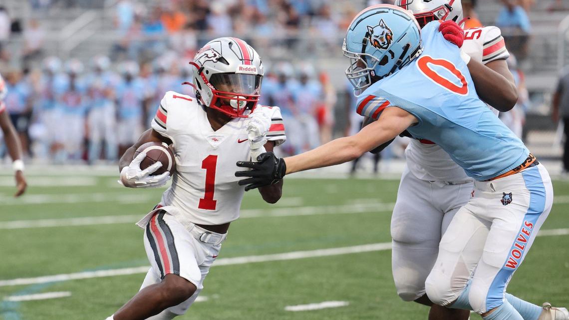 Prep football roundup: South Pointe RB has huge game; W. Charlotte, Monroe, Corvian advance