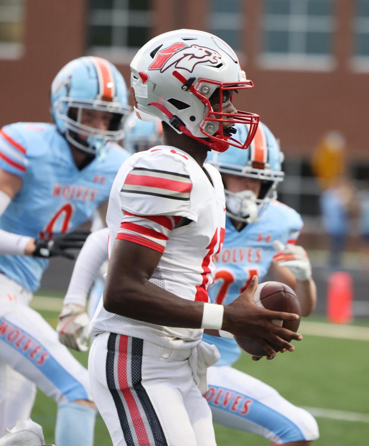 South Pointe’s Cam McMillon carries the ball to the sideline as the Stallions take on the Ballantyne Ridge Wolves in a 2024 game.