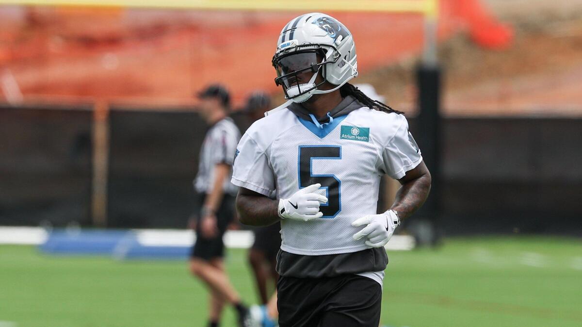 Panthers running back Rico Dowdle practices during the first day of minicamp in Charlotte, NC on Tuesday, June 10, 2025.